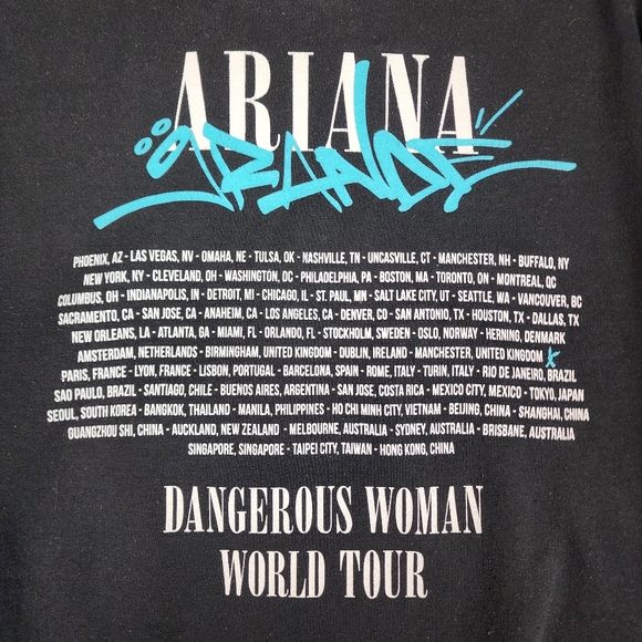 Ariana Grande 2017 Dangerous Woman Tour Crew Neck Sweatshirt Unisex Size Medium - Picture 5 of 9
